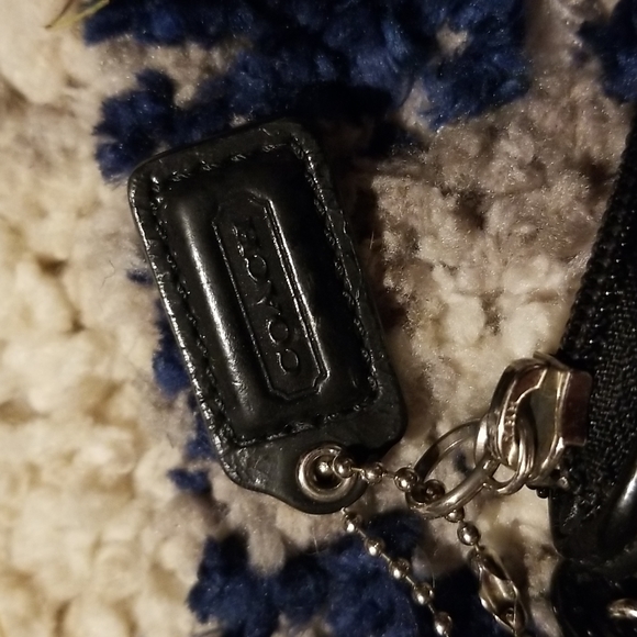 Coach wristlet new never carried perfect condition - Picture 2 of 4